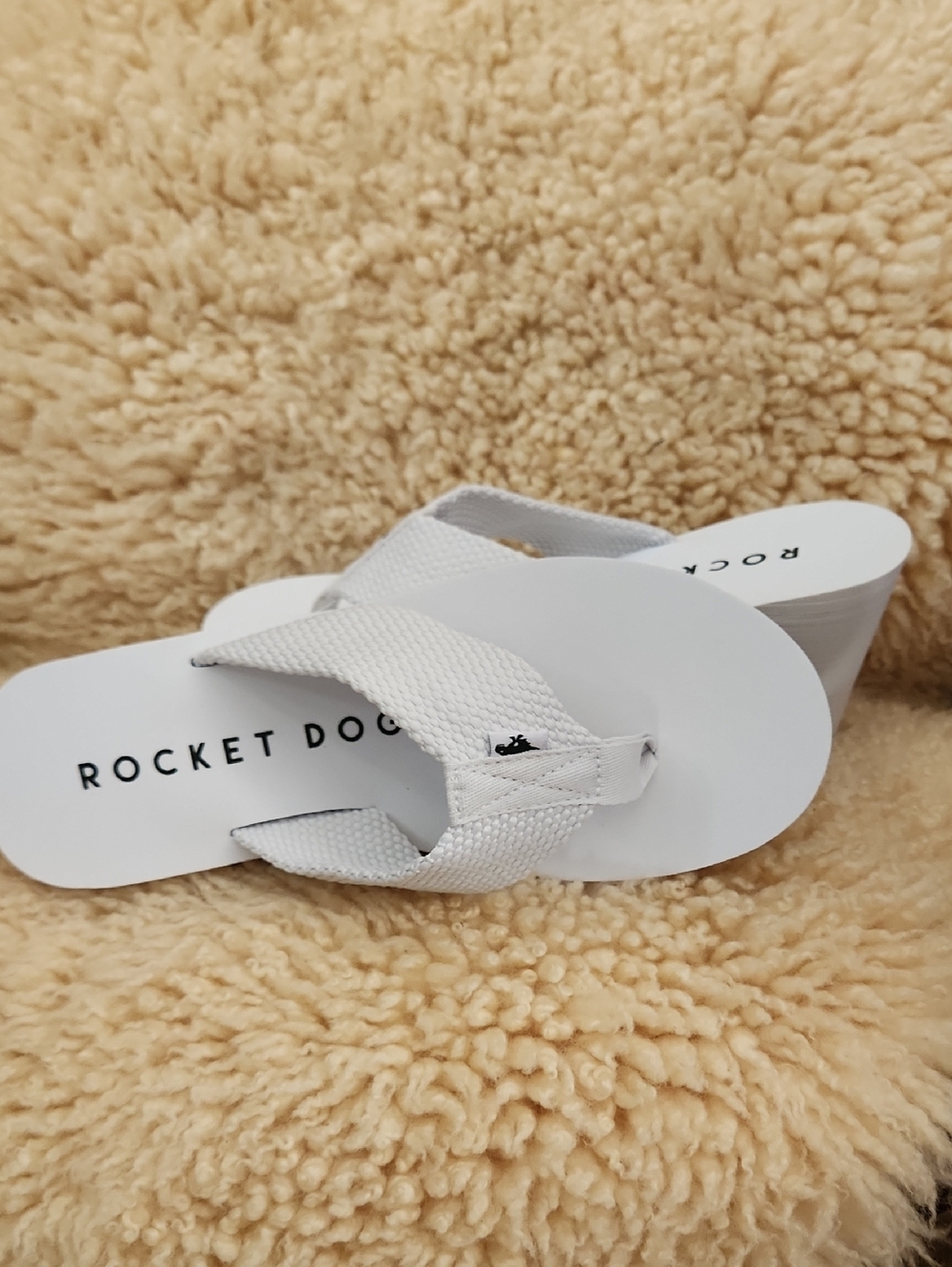 Rocket Dog White Wedge Thong Sandals